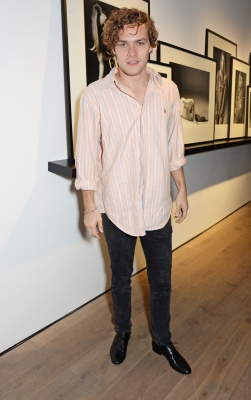 07172014_-_Calvin_Klein_Jeans_x_Mytheresadotcom_001.jpg