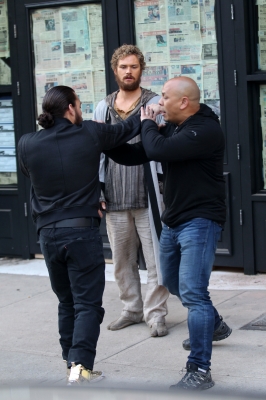 04292016_-_Celebrity_Sightings_in_New_York_City_014.jpg
