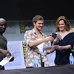 07212017_-_Comic-Con_International_2017_-_Netflixs_The_Defenders_Panel_012.jpg