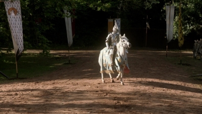 GAME_OF_THRONES_-_E1X05_THE_WOLF_AND_THE_LION_050.jpg