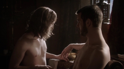 GAME_OF_THRONES_-_E1X05_THE_WOLF_AND_THE_LION_356.jpg