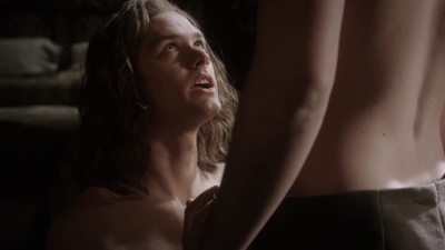 GAME_OF_THRONES_-_E1X05_THE_WOLF_AND_THE_LION_391.jpg