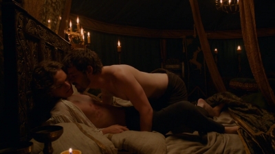 GAME_OF_THRONES_-_E2X03_WHAT_IS_DEAD_MAY_NEVER_DIE_209.jpg