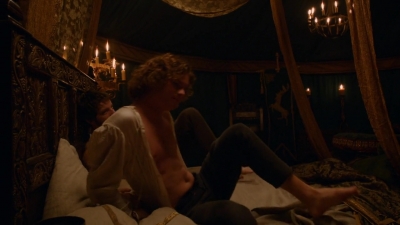 GAME_OF_THRONES_-_E2X03_WHAT_IS_DEAD_MAY_NEVER_DIE_271.jpg