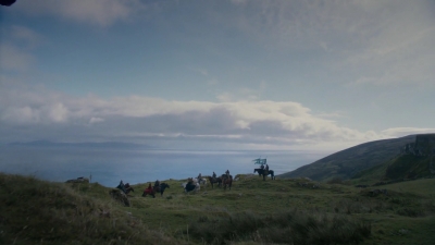 GAME_OF_THRONES_-_E2X04_GARDEN_OF_BONES_027.jpg