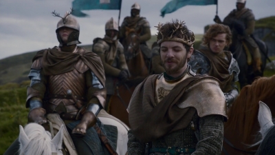 GAME_OF_THRONES_-_E2X04_GARDEN_OF_BONES_075.jpg