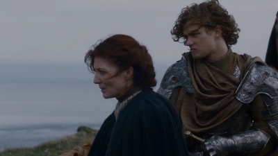 GAME_OF_THRONES_-_E2X04_GARDEN_OF_BONES_095.jpg