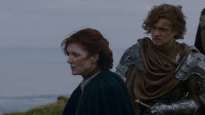 GAME_OF_THRONES_-_E2X04_GARDEN_OF_BONES_125.jpg