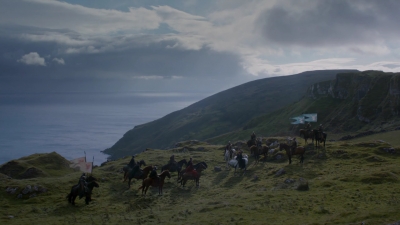 GAME_OF_THRONES_-_E2X04_GARDEN_OF_BONES_147.jpg