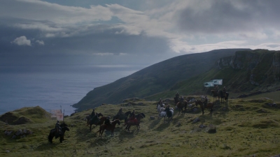 GAME_OF_THRONES_-_E2X04_GARDEN_OF_BONES_157.jpg