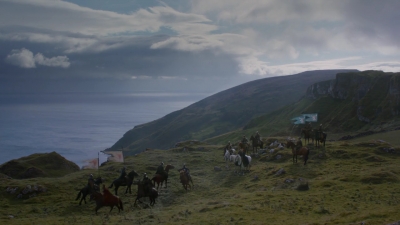 GAME_OF_THRONES_-_E2X04_GARDEN_OF_BONES_166.jpg