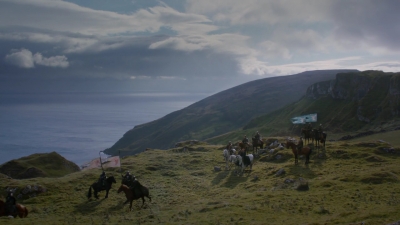 GAME_OF_THRONES_-_E2X04_GARDEN_OF_BONES_177.jpg