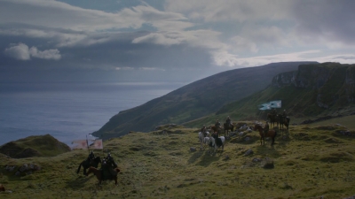 GAME_OF_THRONES_-_E2X04_GARDEN_OF_BONES_178.jpg