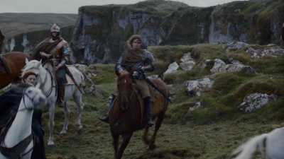 GAME_OF_THRONES_-_E2X04_GARDEN_OF_BONES_195.jpg