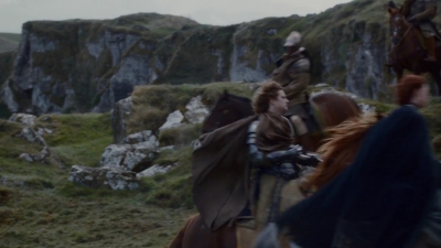 GAME_OF_THRONES_-_E2X04_GARDEN_OF_BONES_201.jpg
