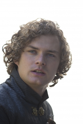 E3X06_-_THE_CLIMB_STILLS_002.jpg
