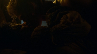 GAME_OF_THRONES_-_E3X05_KISSED_BY_FIRE_090.jpg