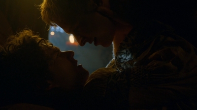 GAME_OF_THRONES_-_E3X05_KISSED_BY_FIRE_101.jpg