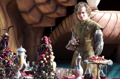 GAME_OF_THRONES_-_E4X02_THE_LION_AND_THE_ROSE_STILLS_002.jpg